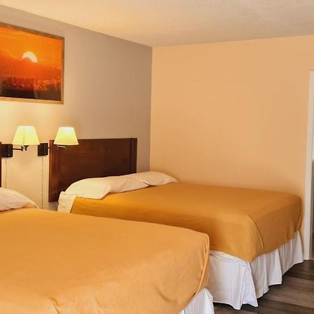 Town'N Country Motor Inn Лемингтон Екстериор снимка