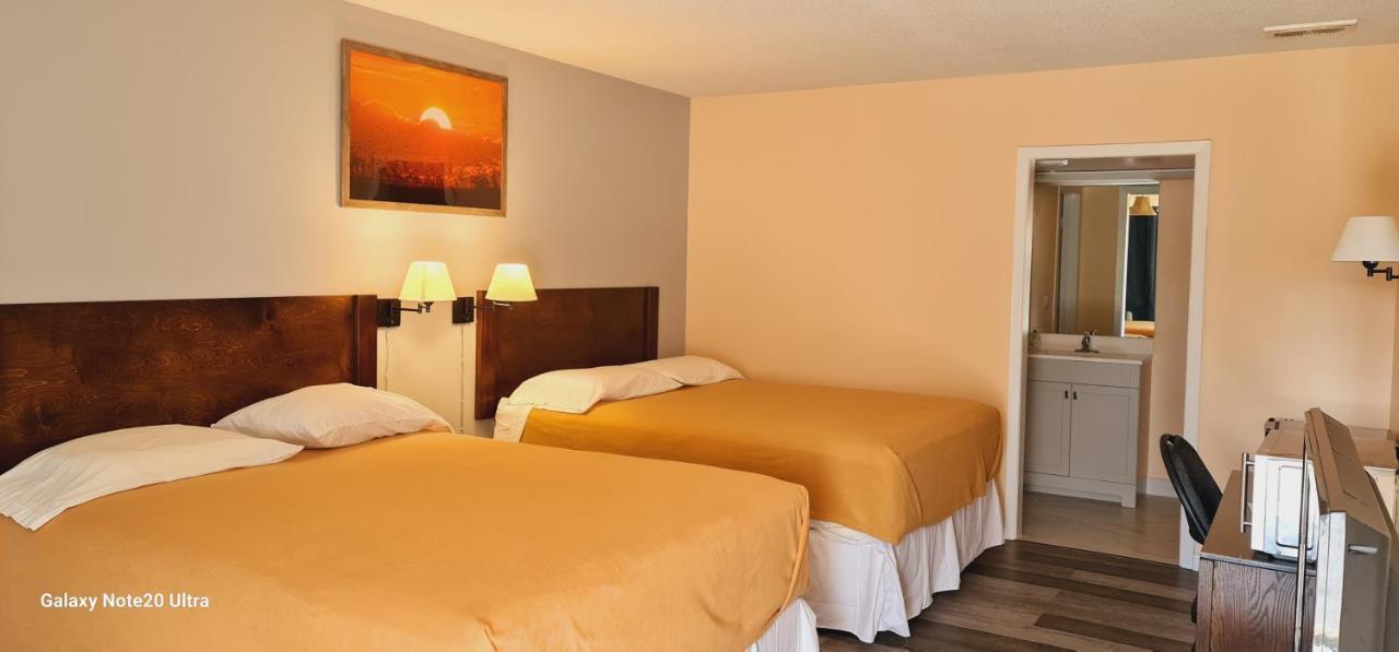 Town'N Country Motor Inn Лемингтон Екстериор снимка
