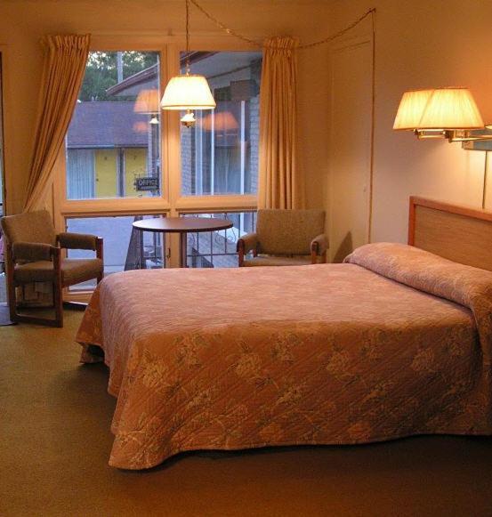 Town'N Country Motor Inn Лемингтон Екстериор снимка