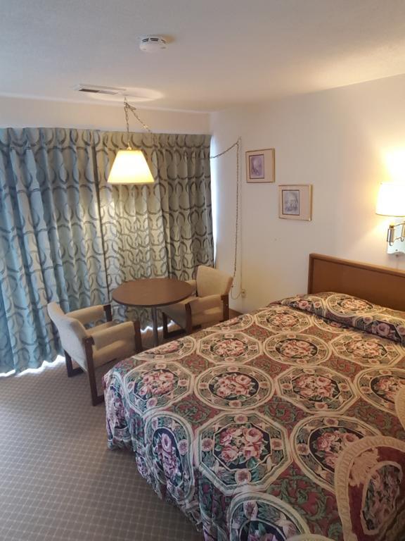 Town'N Country Motor Inn Лемингтон Екстериор снимка
