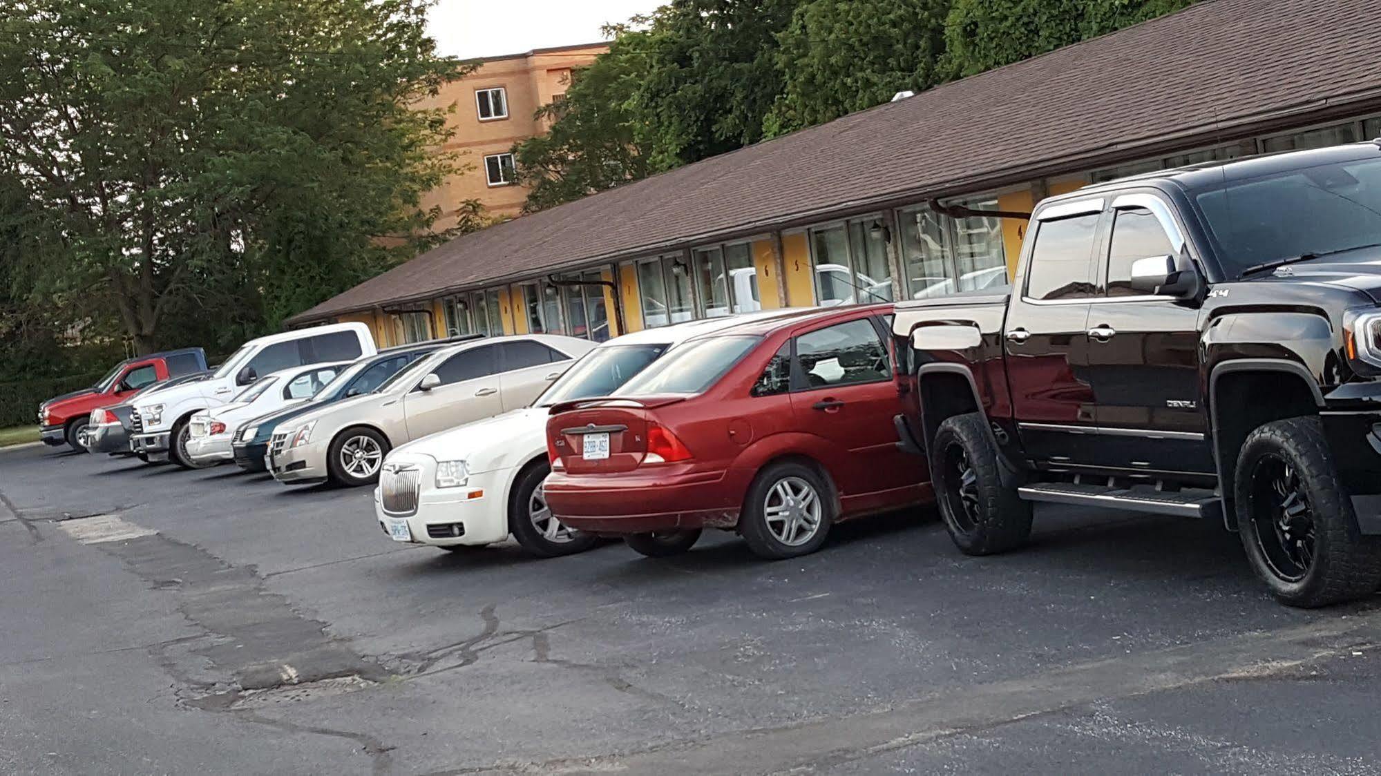 Town'N Country Motor Inn Лемингтон Екстериор снимка